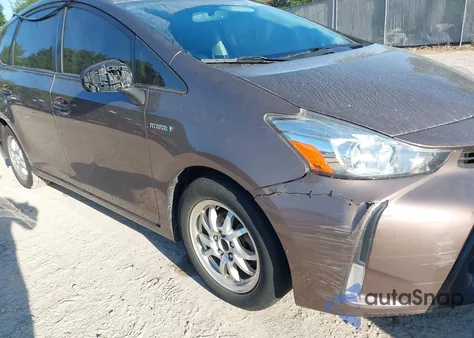 2015 Toyota Prius V Four z USA, uszkodzony, nr VIN JTDZN3EUXFJ017283